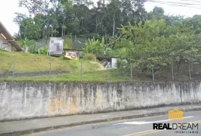 Fachada do terreno