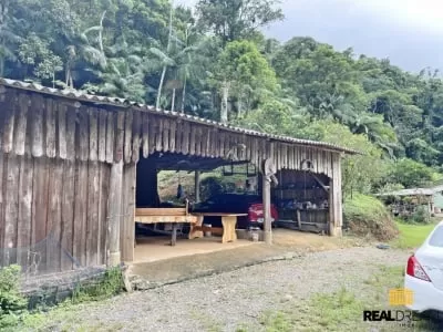 garagem, rancho com banheiro