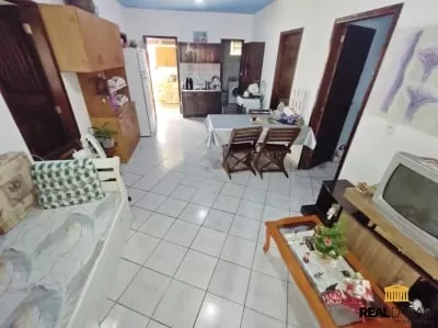 Sala, copa e cozinha