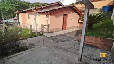 Fachada da casa dos fundos